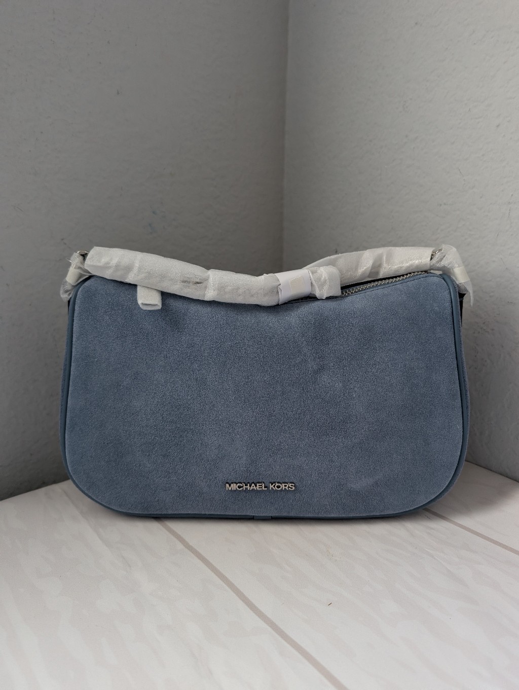 Nwt Michael Kors Carmela Medium Suede Convertible Crossbody Bag In Denim